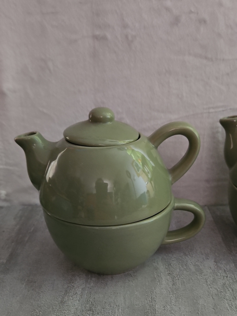 Pier 1 Stoneware Tea for One Set includes a teapot, lid, and mug